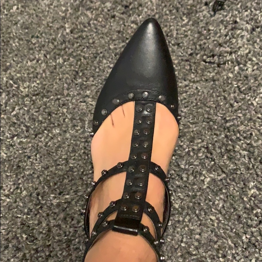 Shoes - Picture 2 of 5